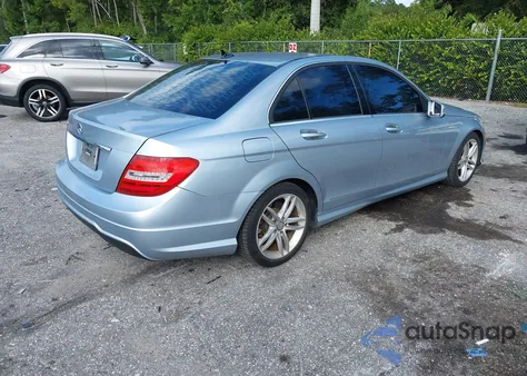 2013 Mercedes-Benz C 250 Sport from USA, damaged, VIN WDDGF4HB8DR245873